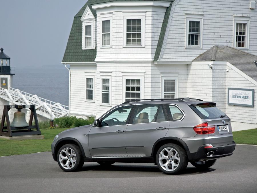  BMW X5 4.8i (E70) 2006 года  (WW) (фото 13 из 64)